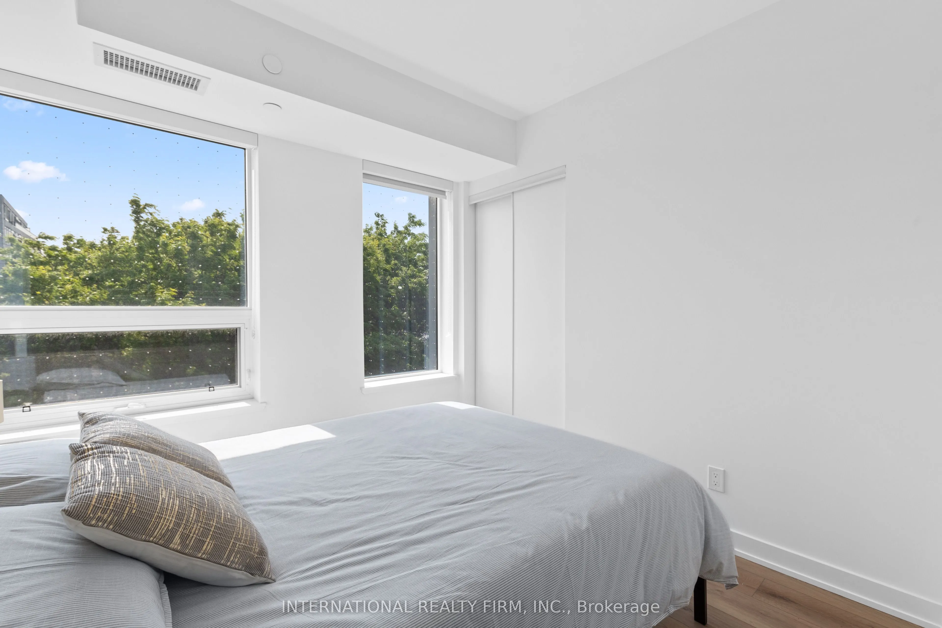 5 Lakeview Avenue, #409