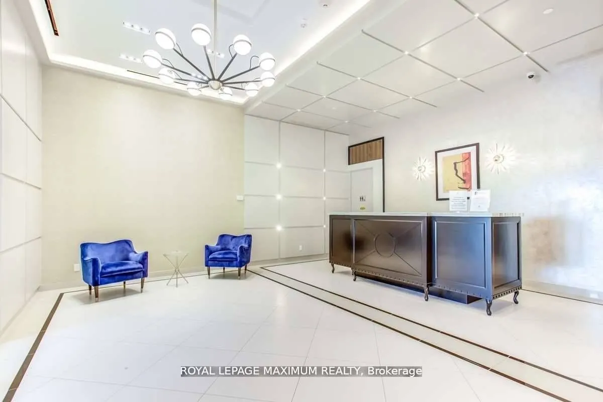1486 Bathurst Street, #502