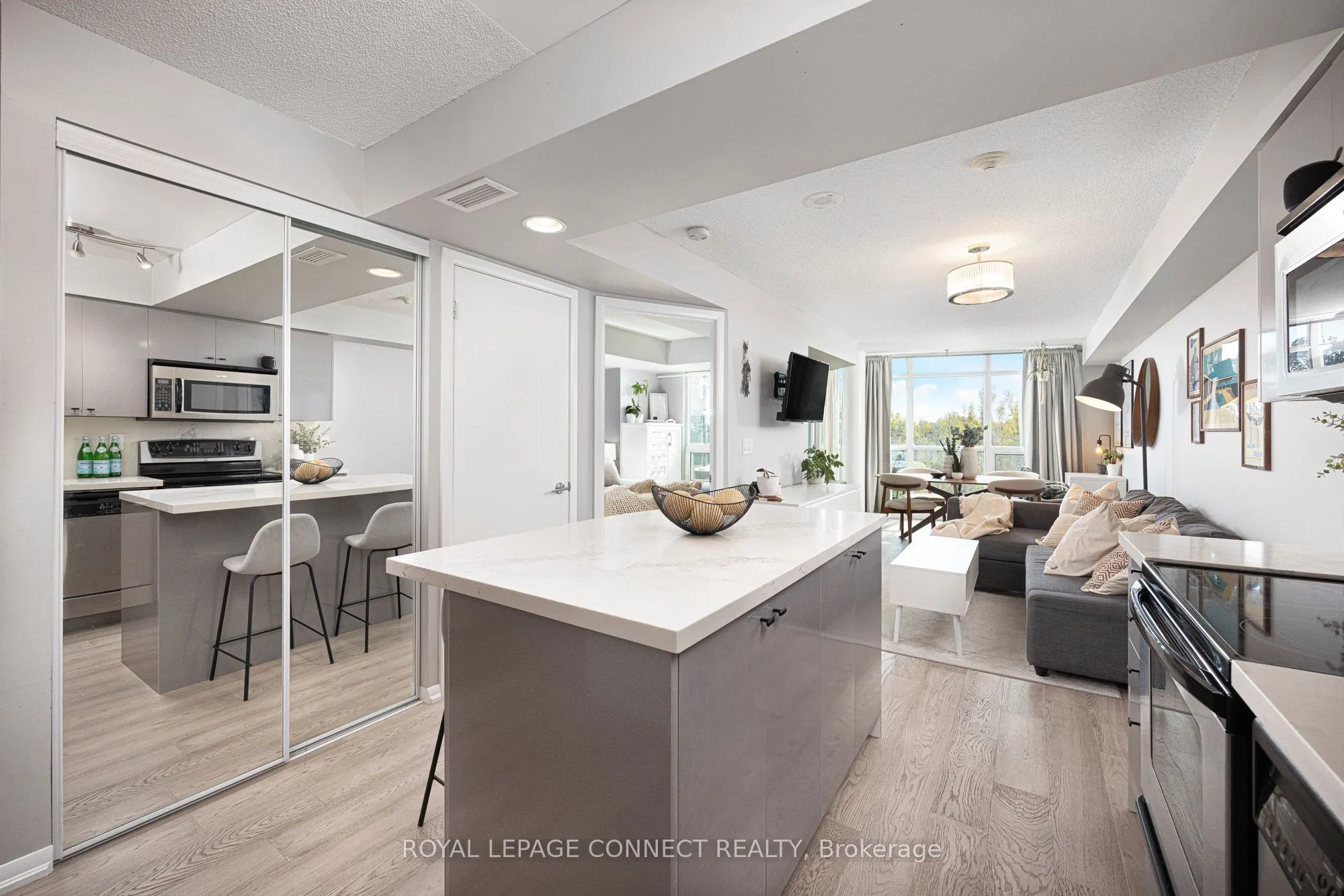 231 Fort York Boulevard, #609