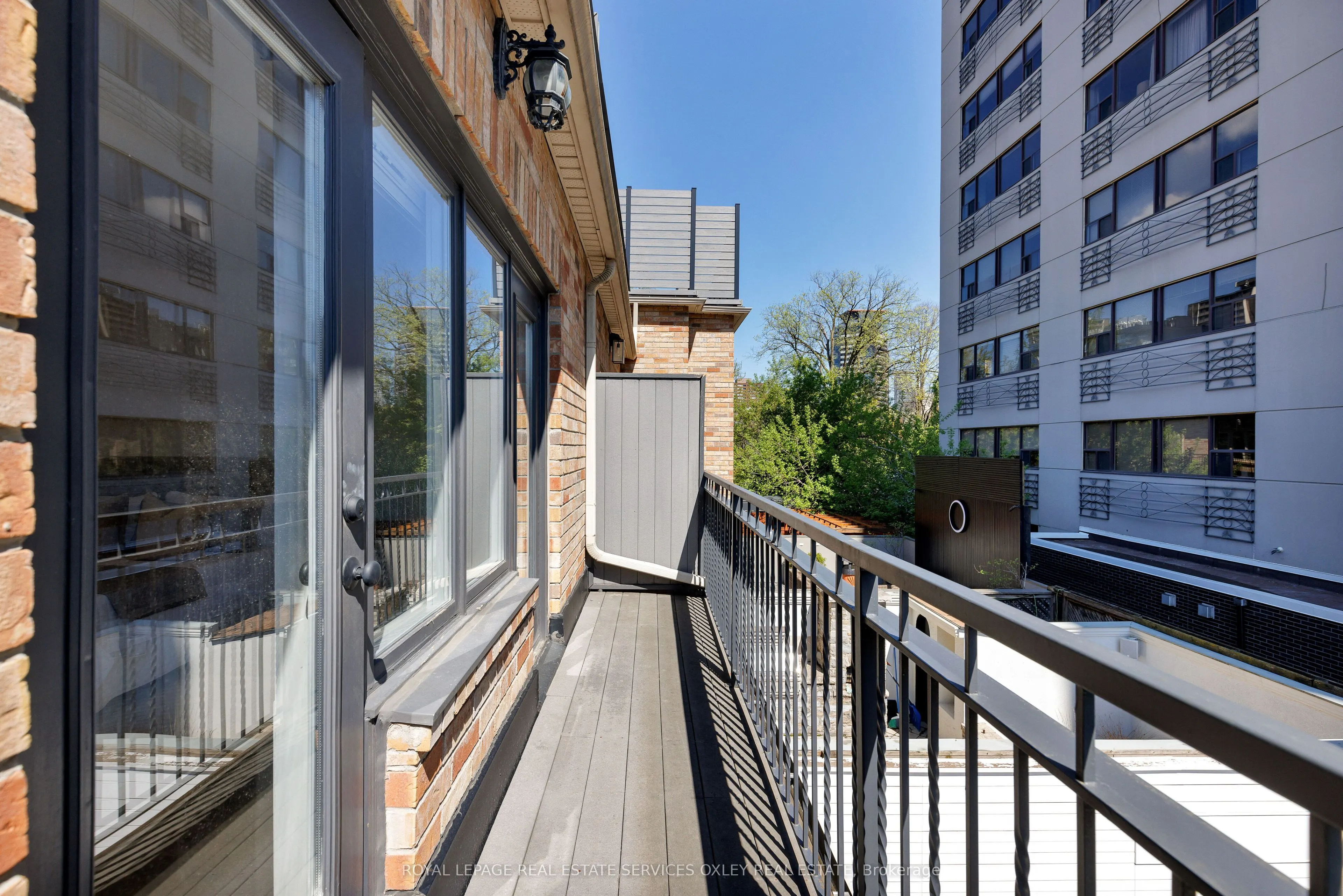 33 Webster Avenue