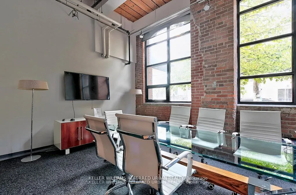 43 Hanna Avenue, #608