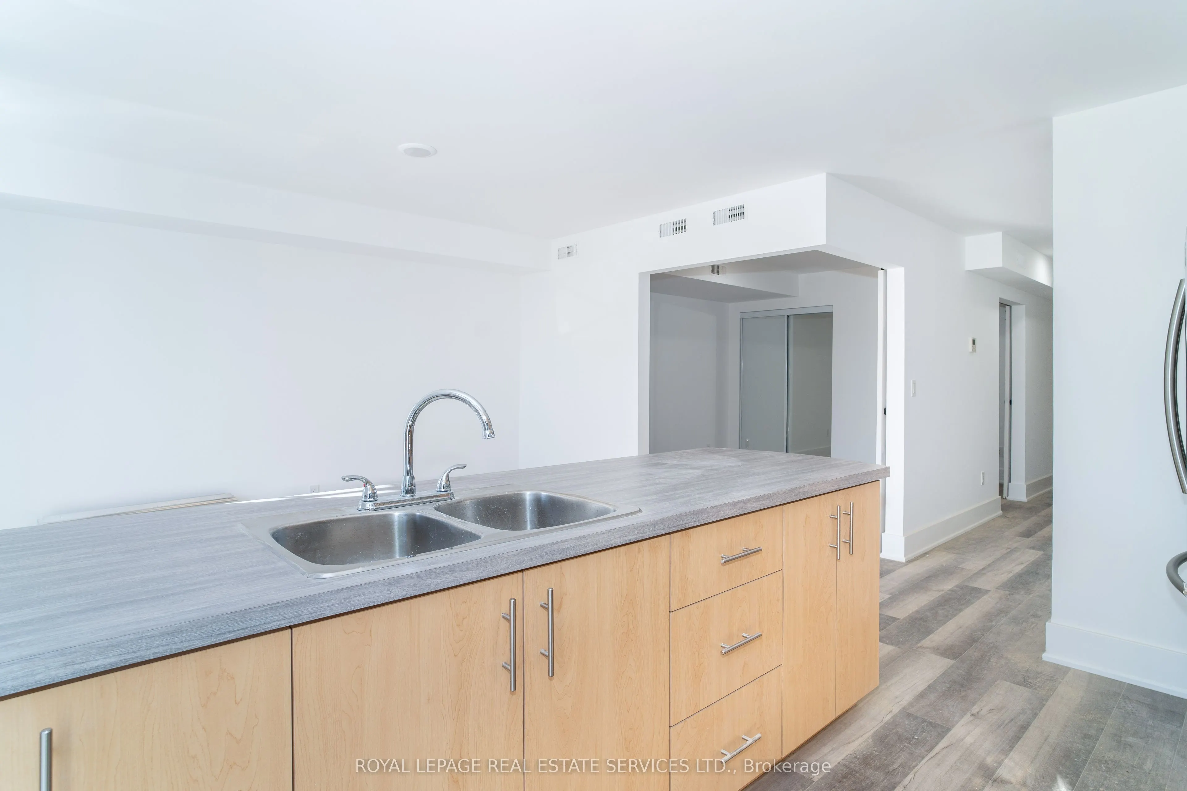 1106 St Clair Avenue W, #2A
