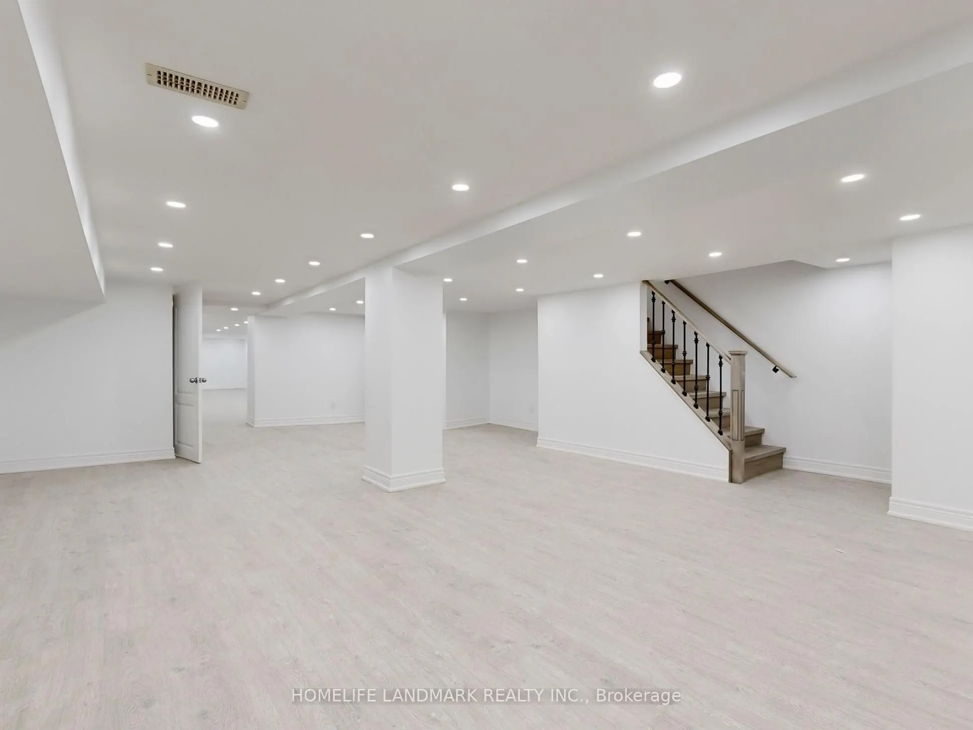 3229 Yonge Street