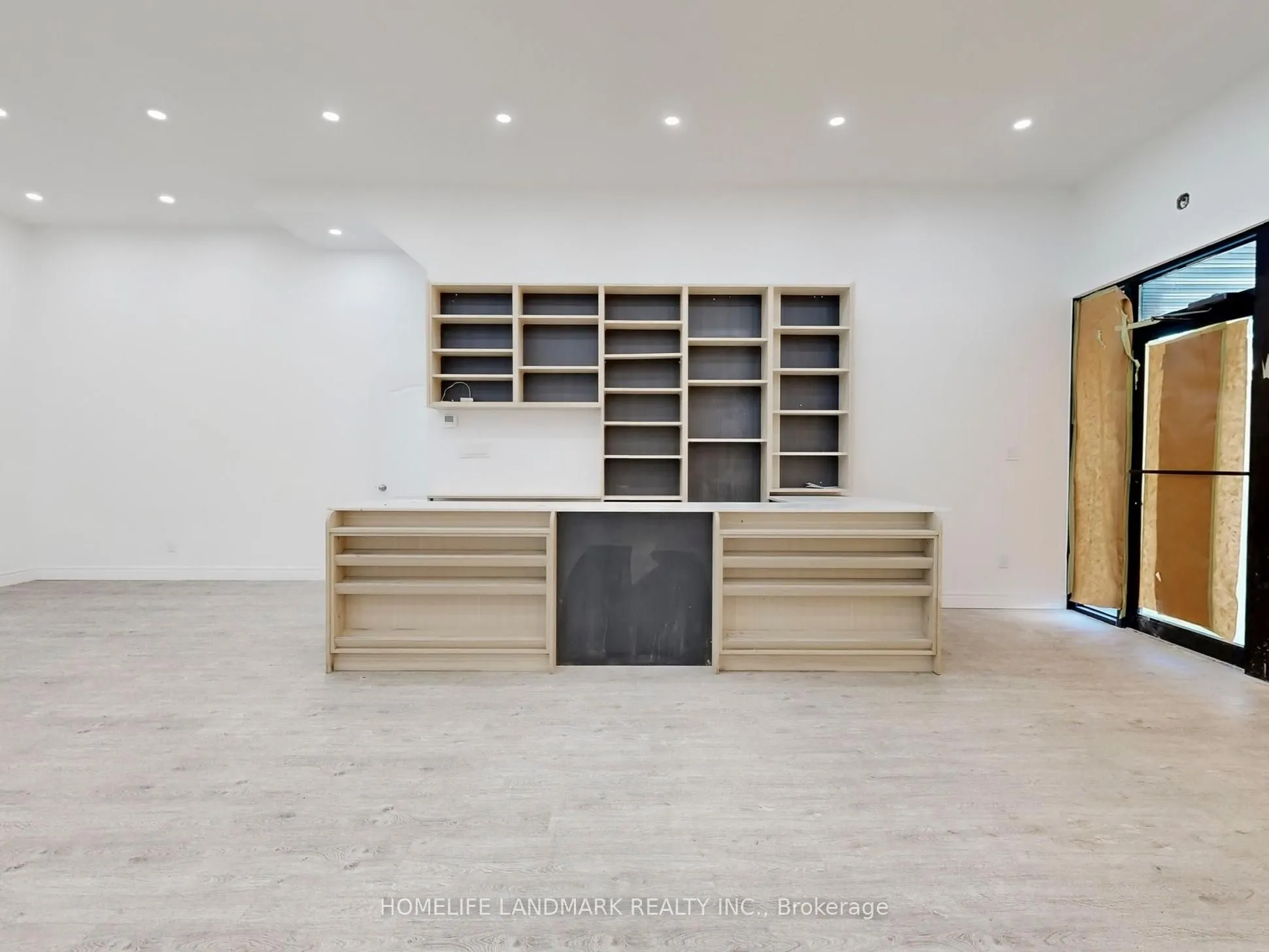 3229 Yonge Street