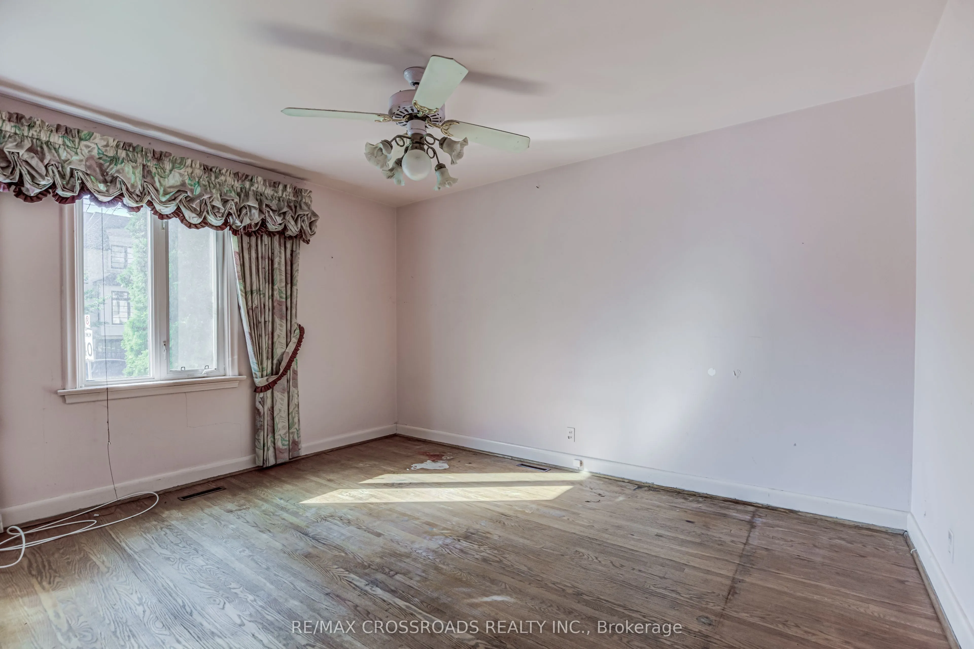 156 Florence Avenue