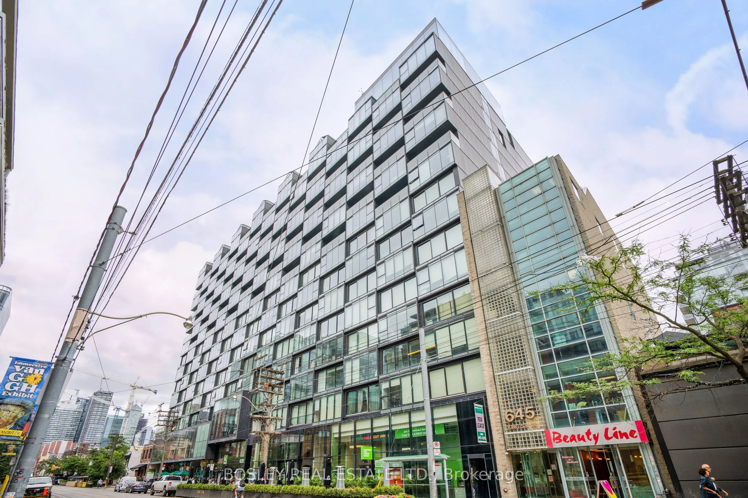 38 Stewart Street, #906