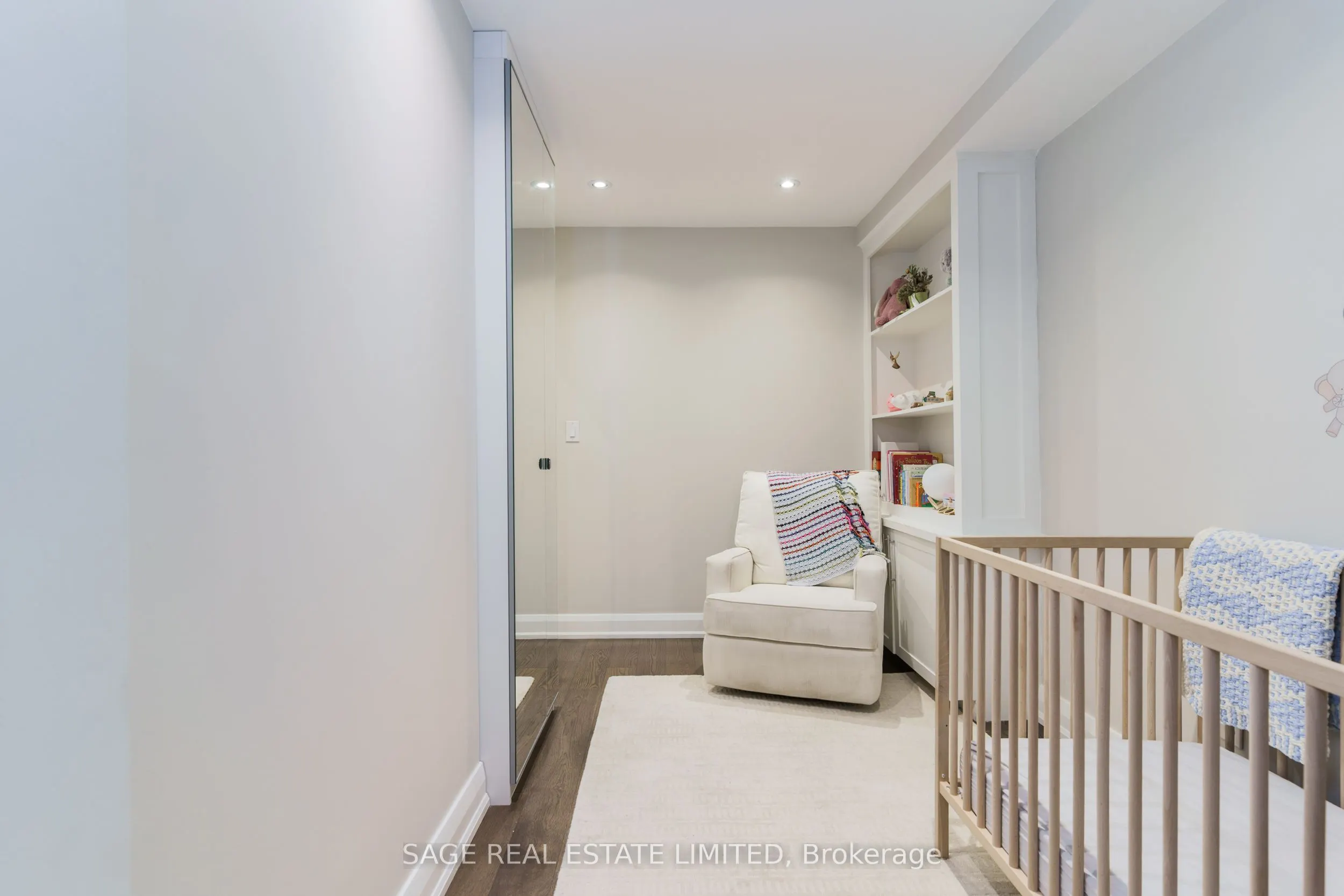 1636 Dundas Street W, #3