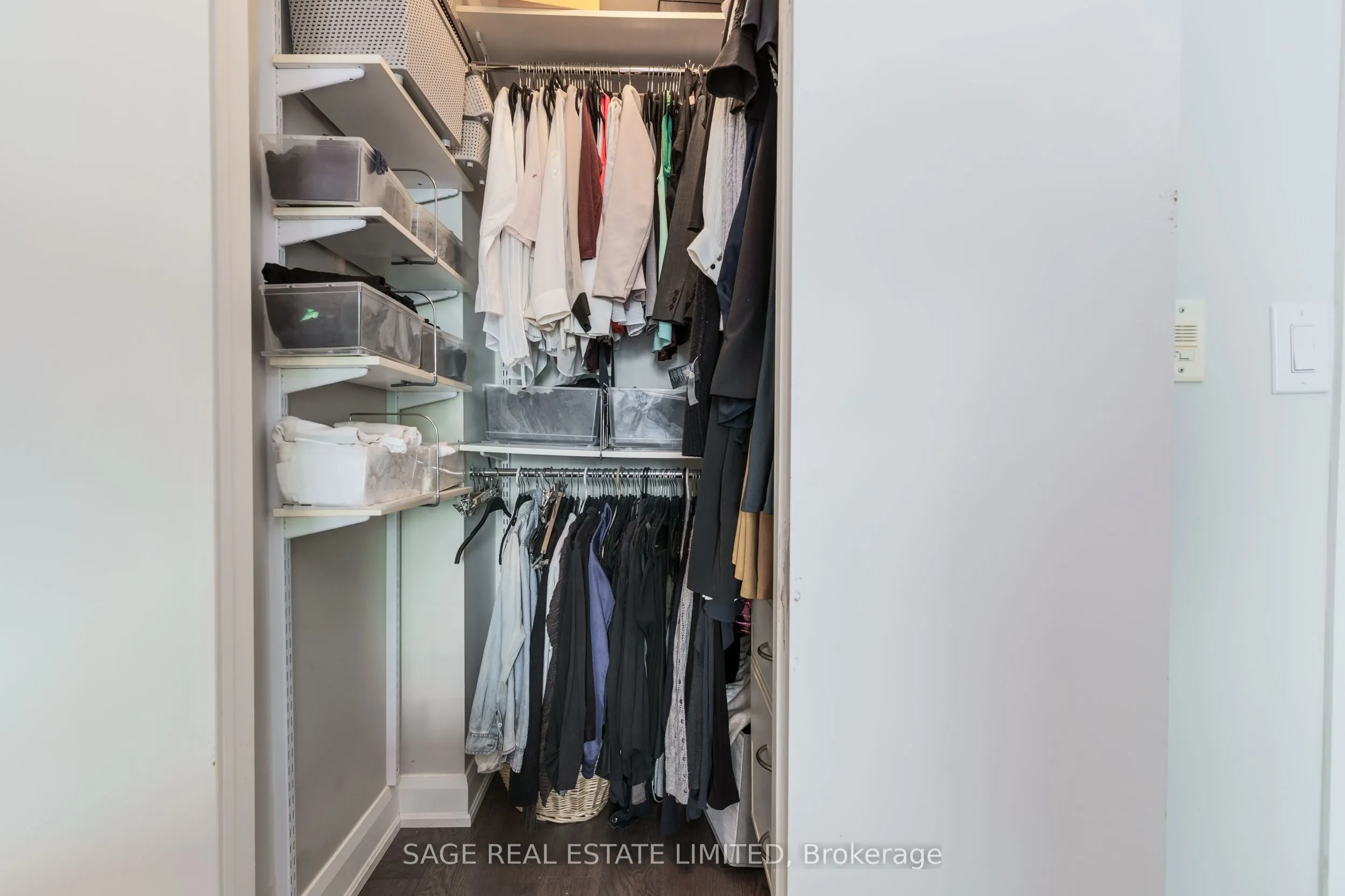 1636 Dundas Street W, #3