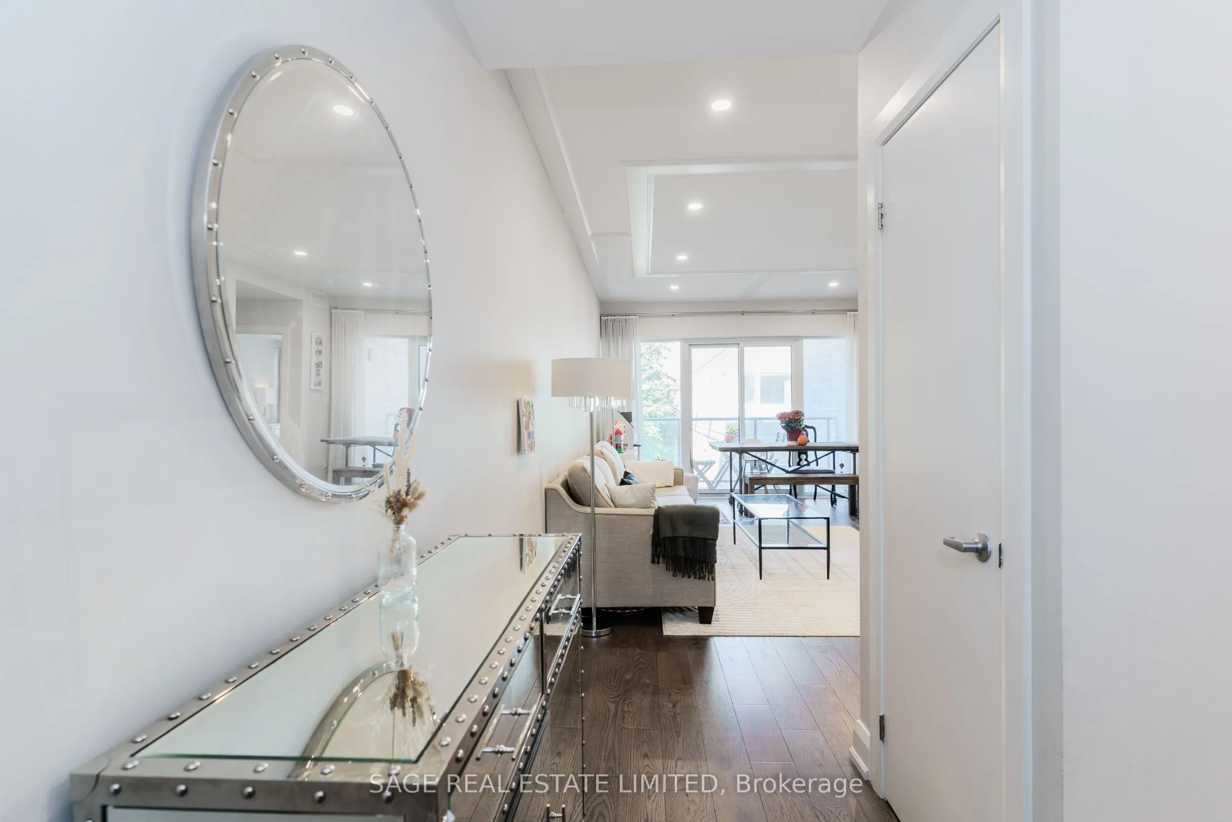 1636 Dundas Street W, #3