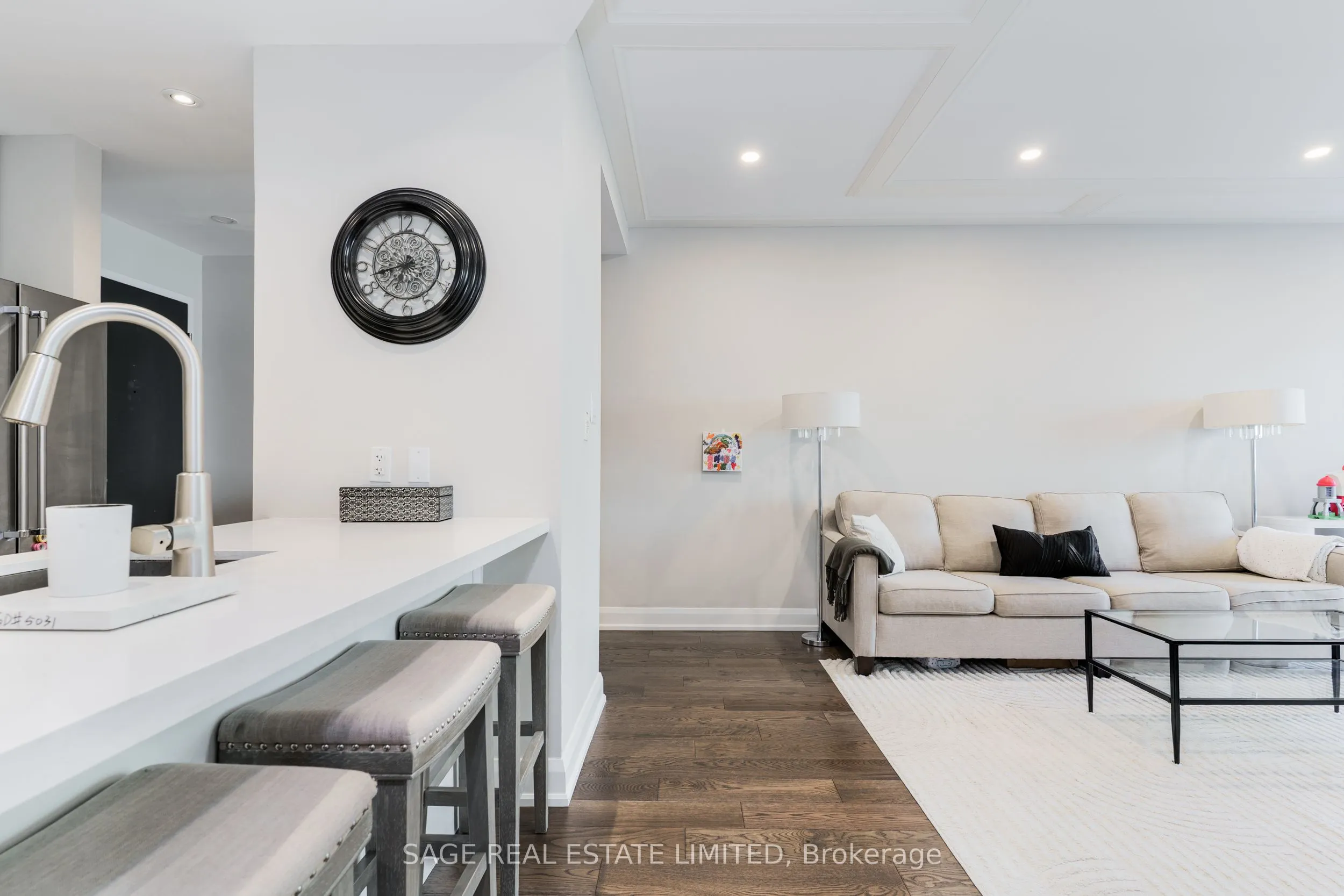 1636 Dundas Street W, #3