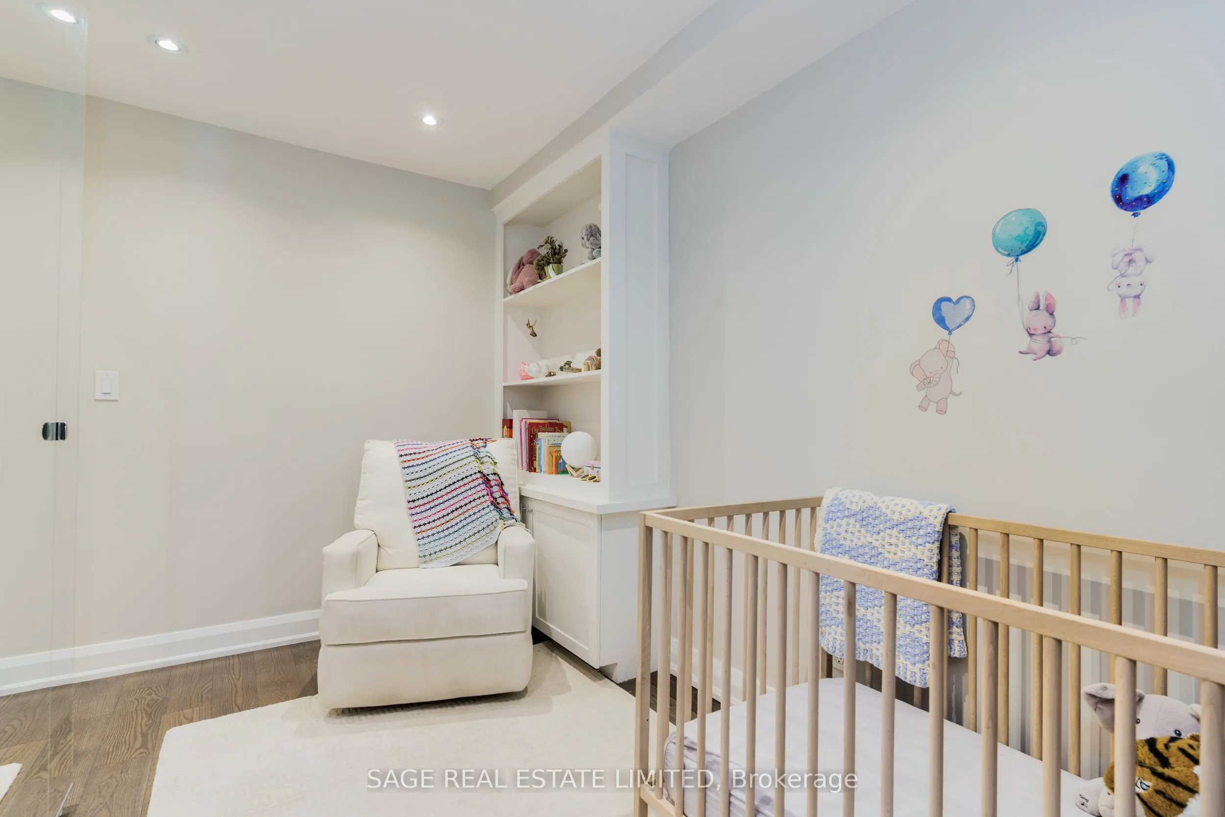 1636 Dundas Street W, #3