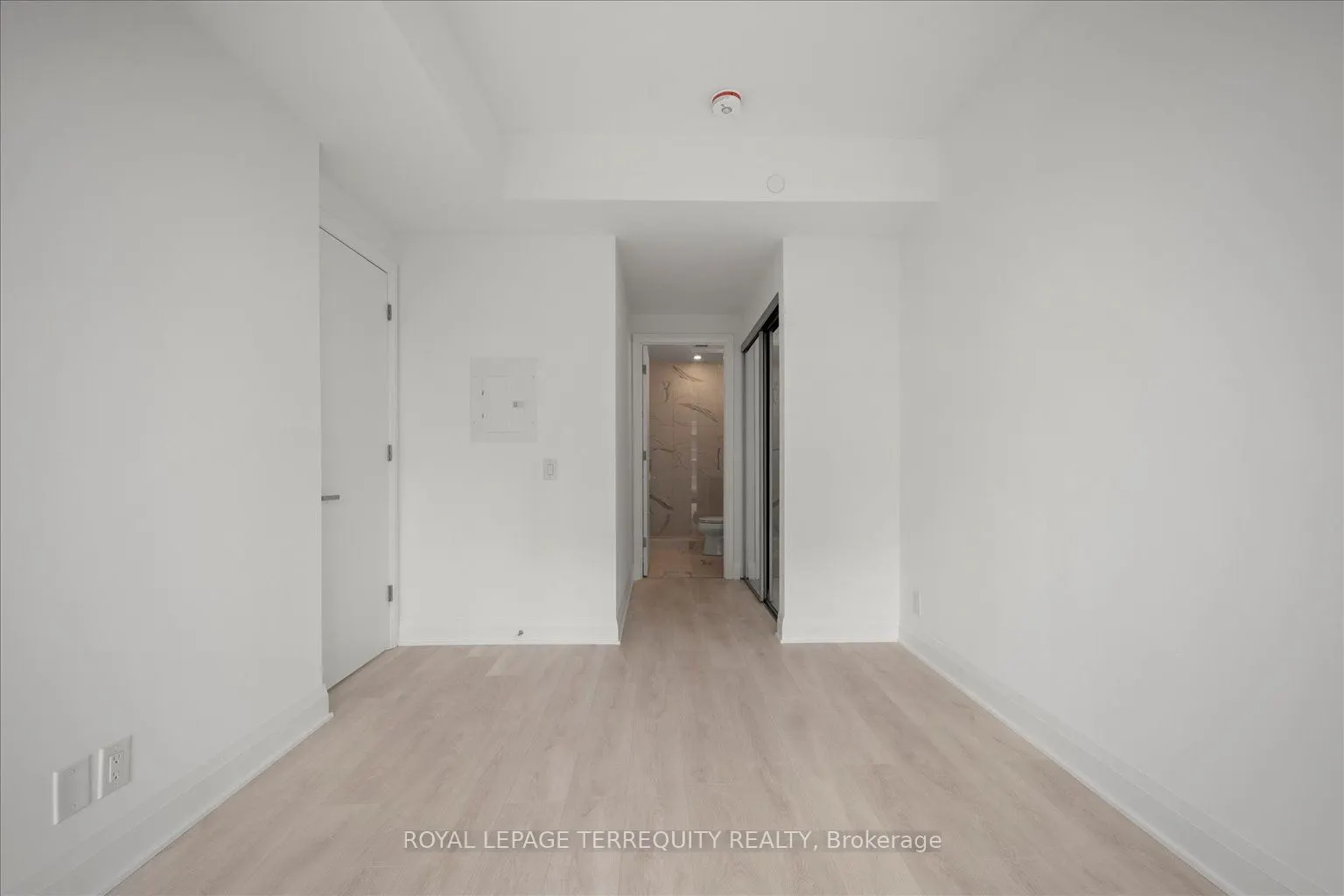33 Frederick Todd Way, #1406
