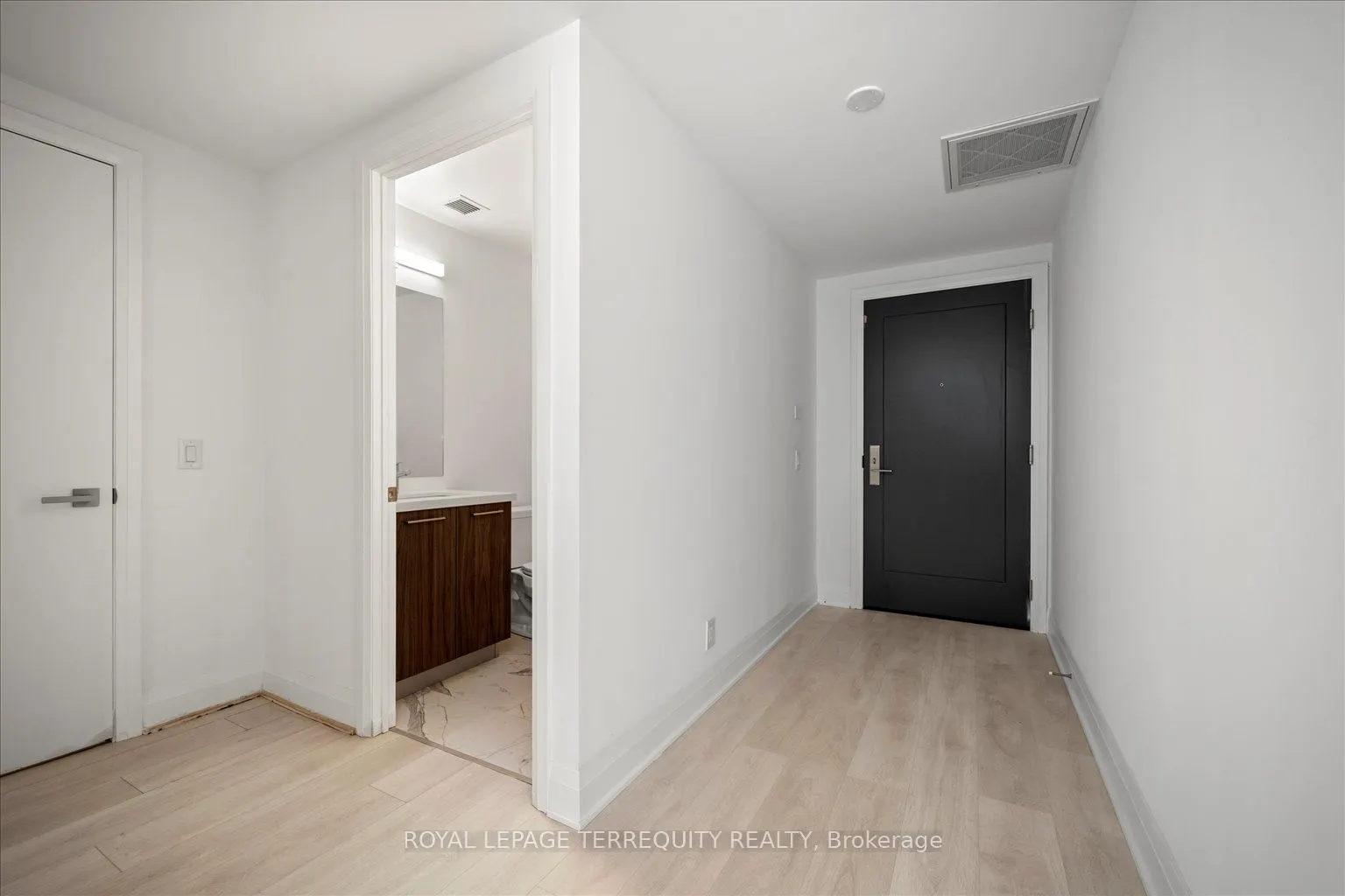 33 Frederick Todd Way, #1406