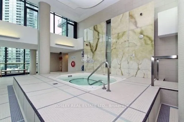 209 Fort York Boulevard, #468