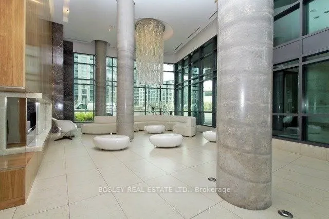 209 Fort York Boulevard, #468