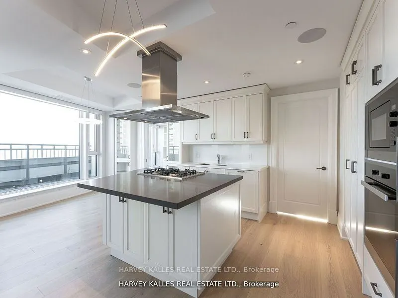 181 Davenport Road, #605