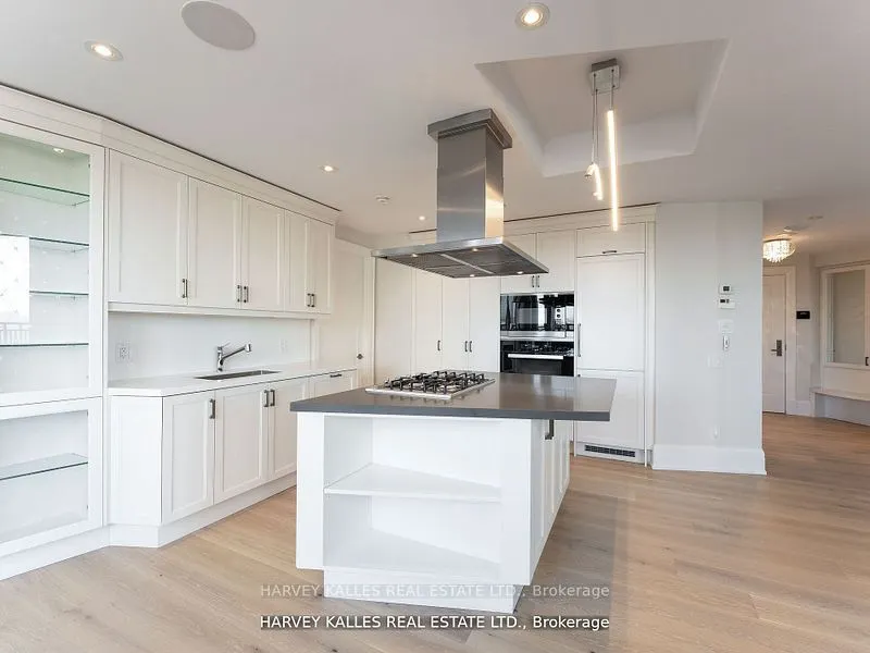 181 Davenport Road, #605