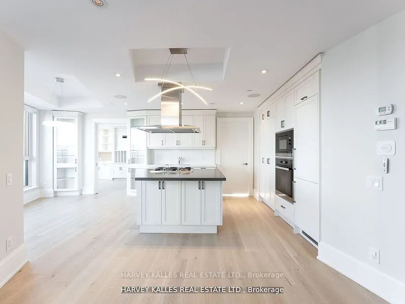 181 Davenport Road, #605