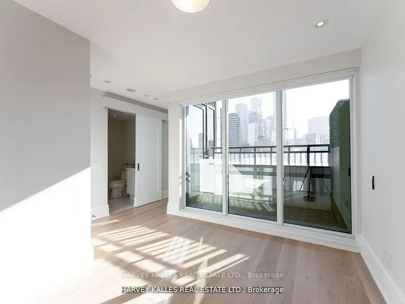181 Davenport Road, #605