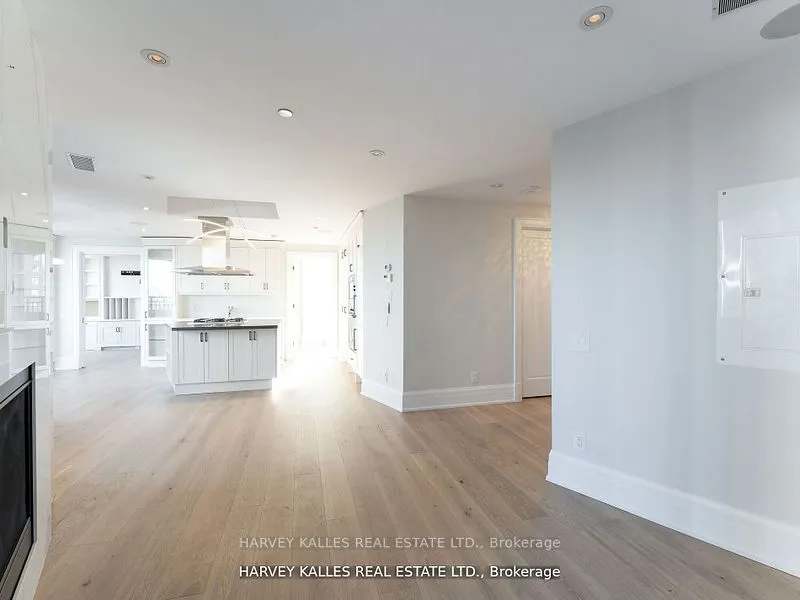 181 Davenport Road, #605