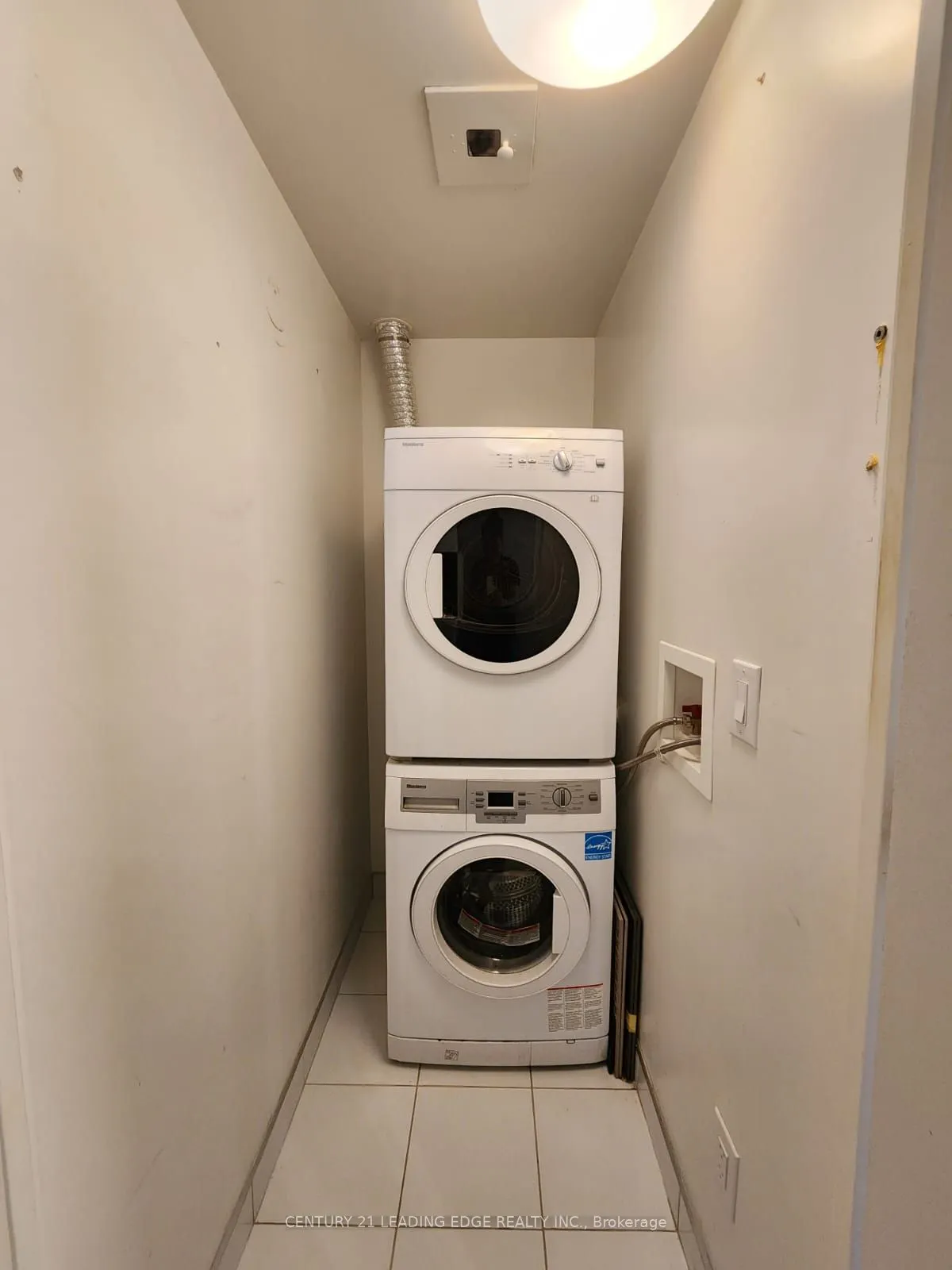 101 Charles Street E, #1608