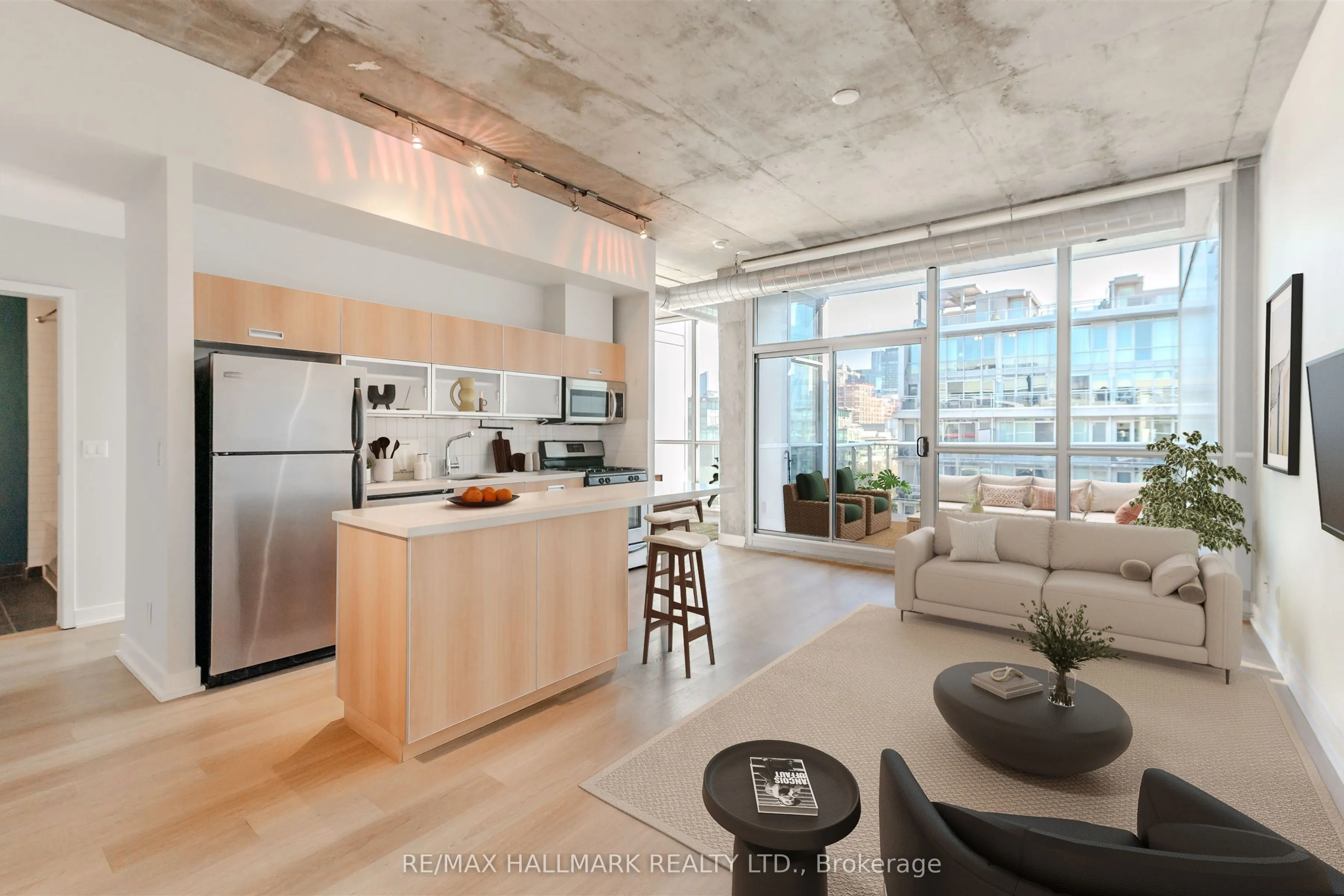 60 Bathurst Street, #910