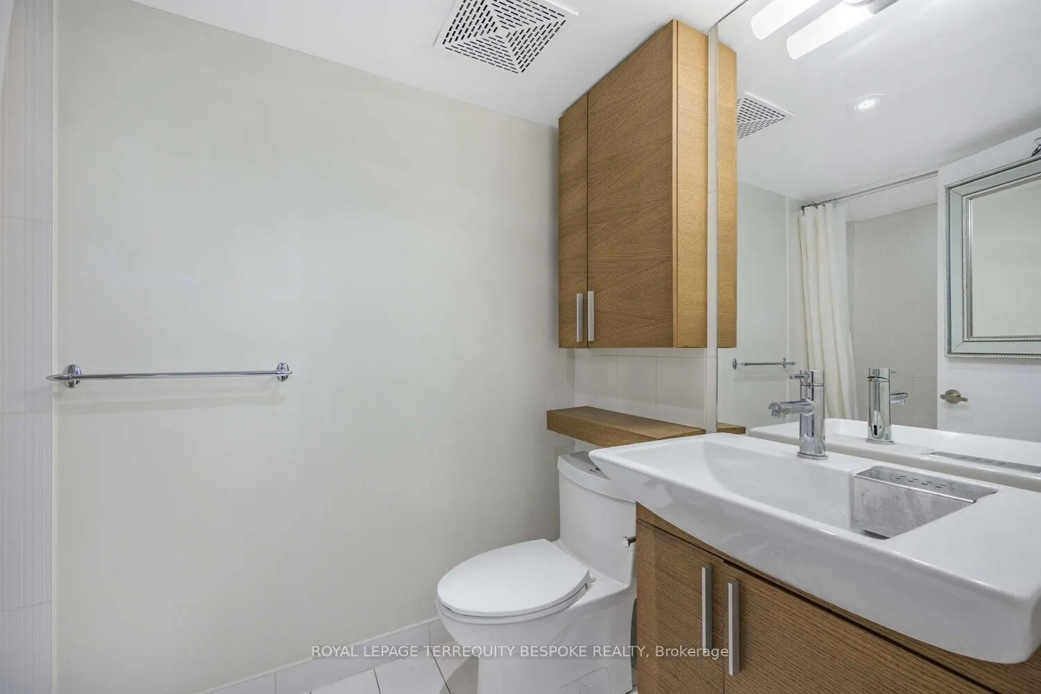 25 Capreol Court, #2102
