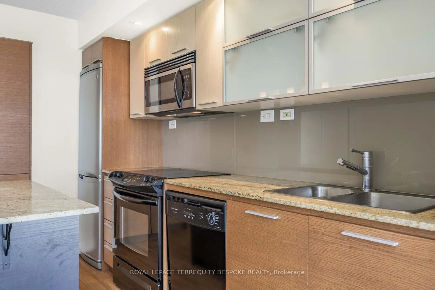 25 Capreol Court, #2102