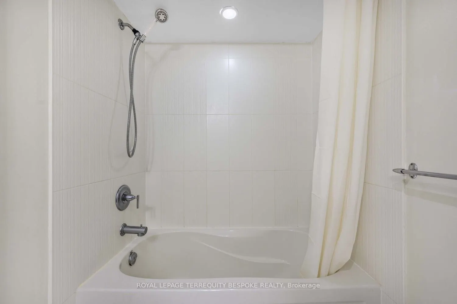 25 Capreol Court, #2102