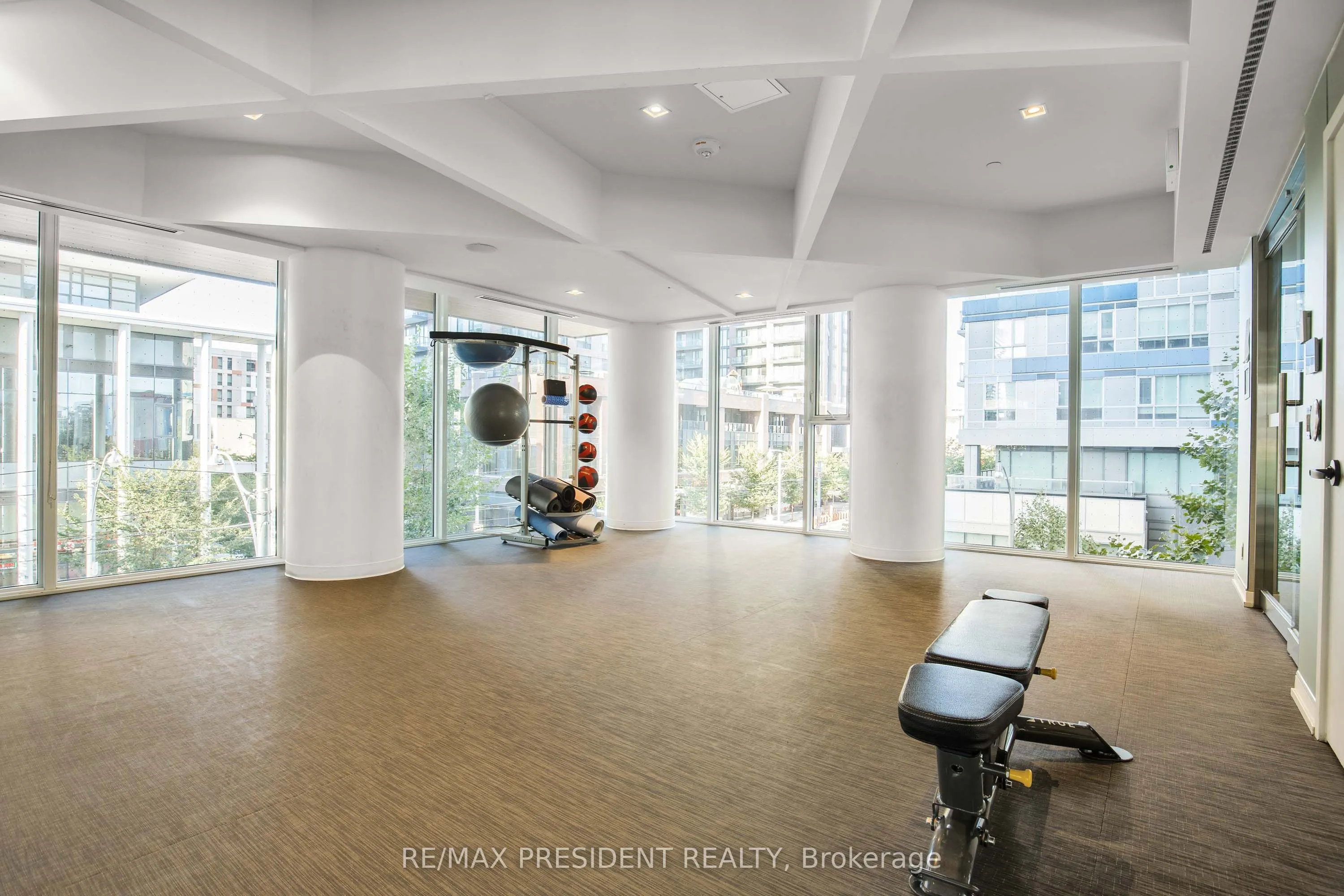 20 Tubman Avenue, #2401