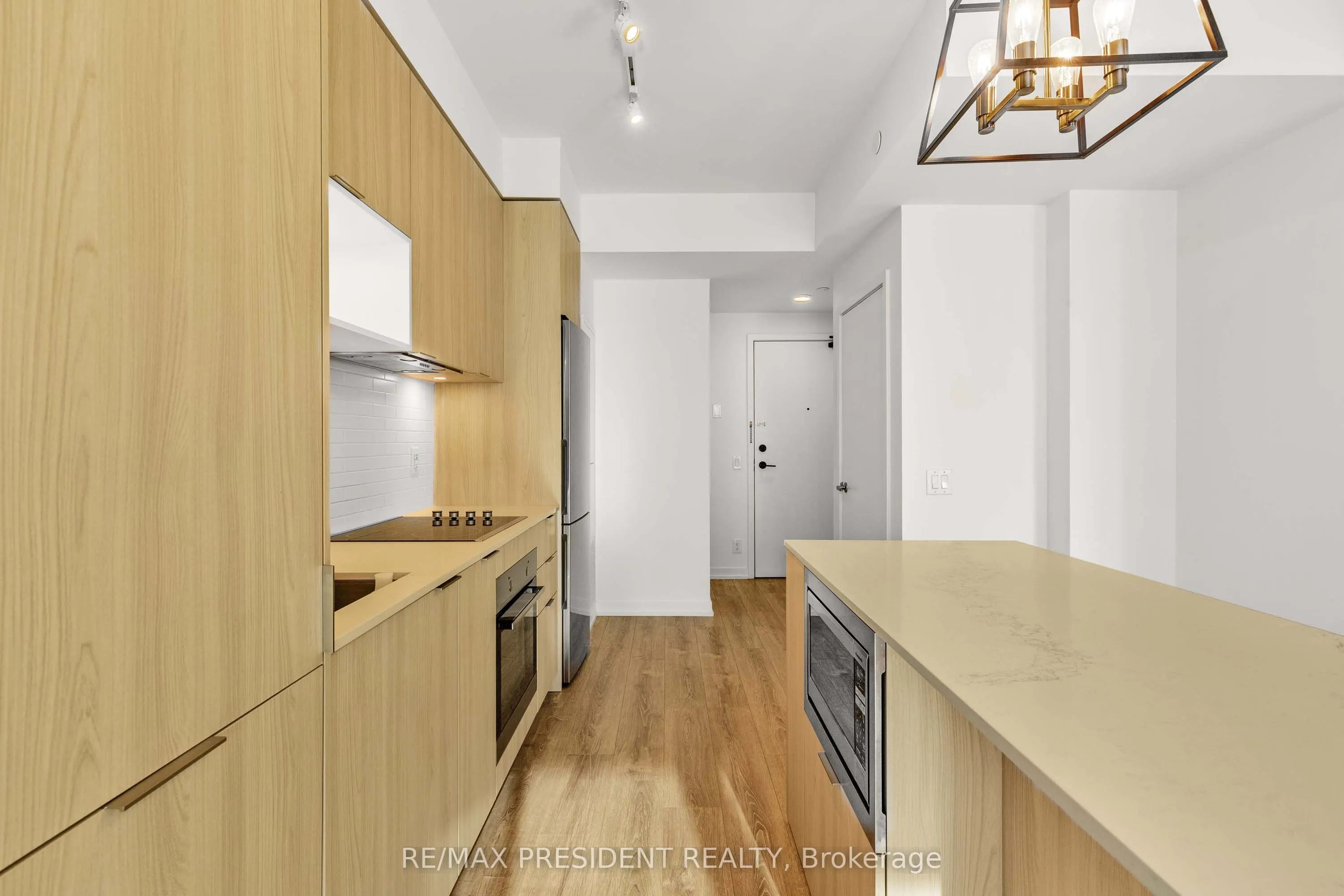 20 Tubman Avenue, #2401