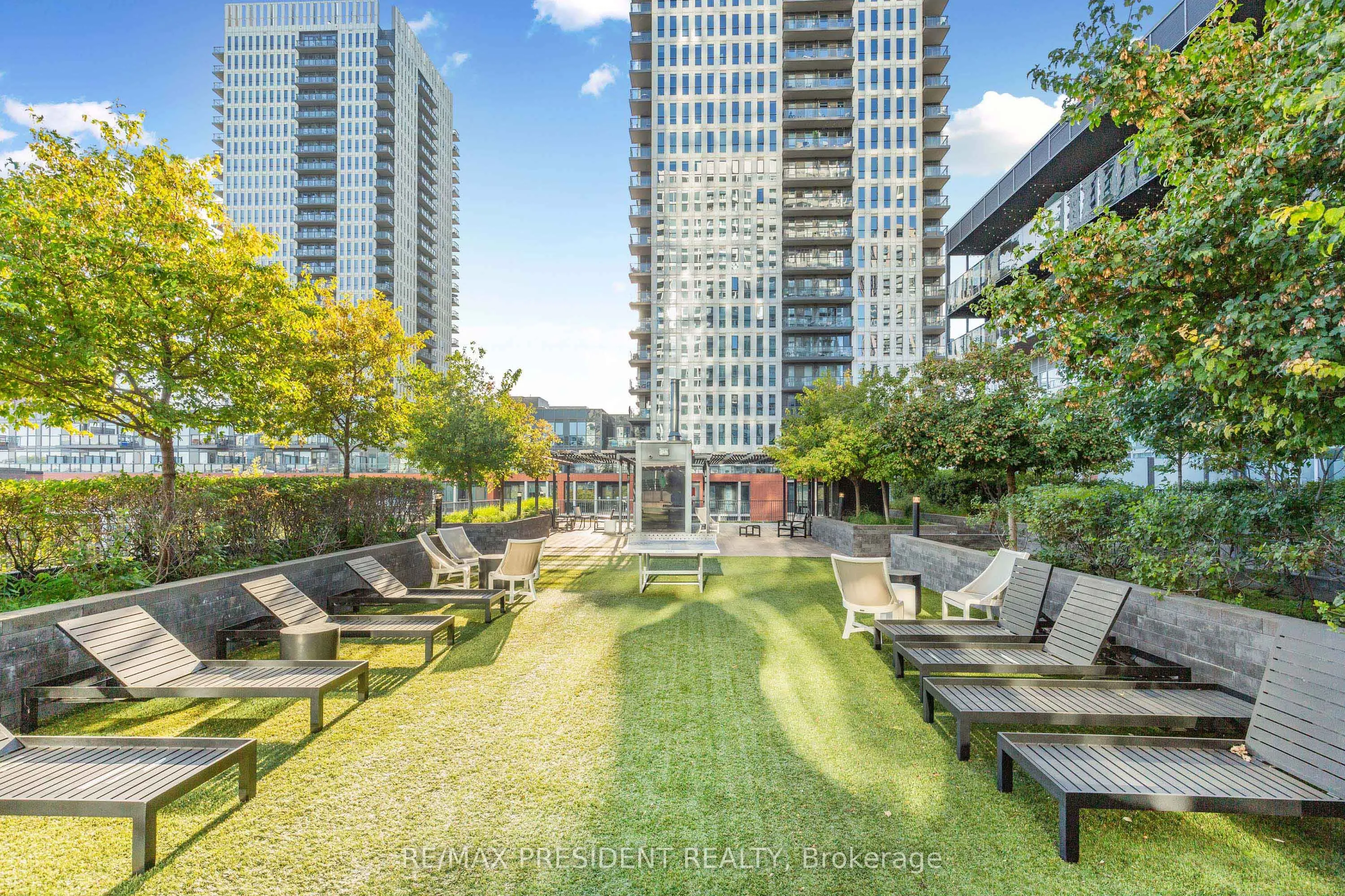 20 Tubman Avenue, #2401