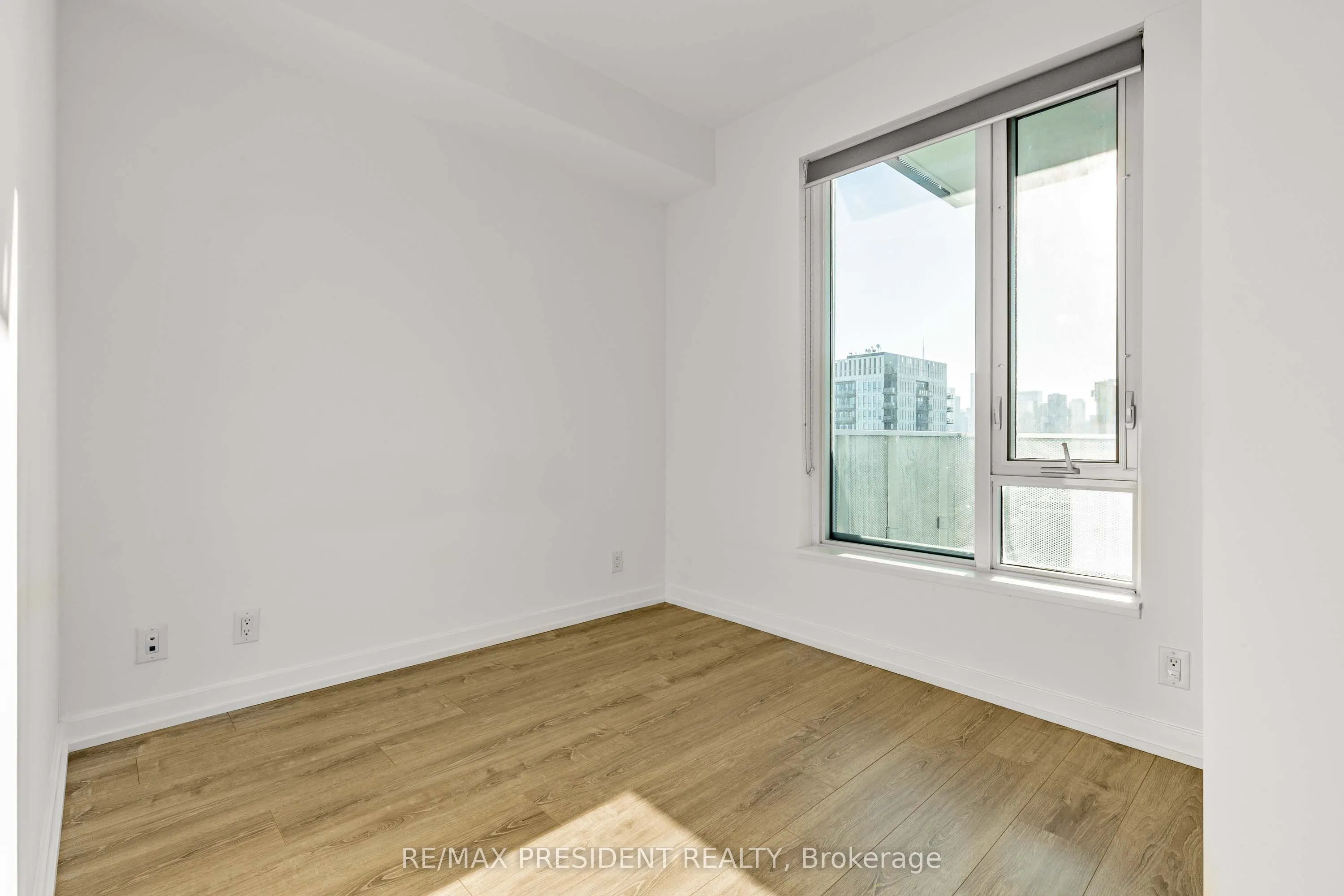 20 Tubman Avenue, #2401