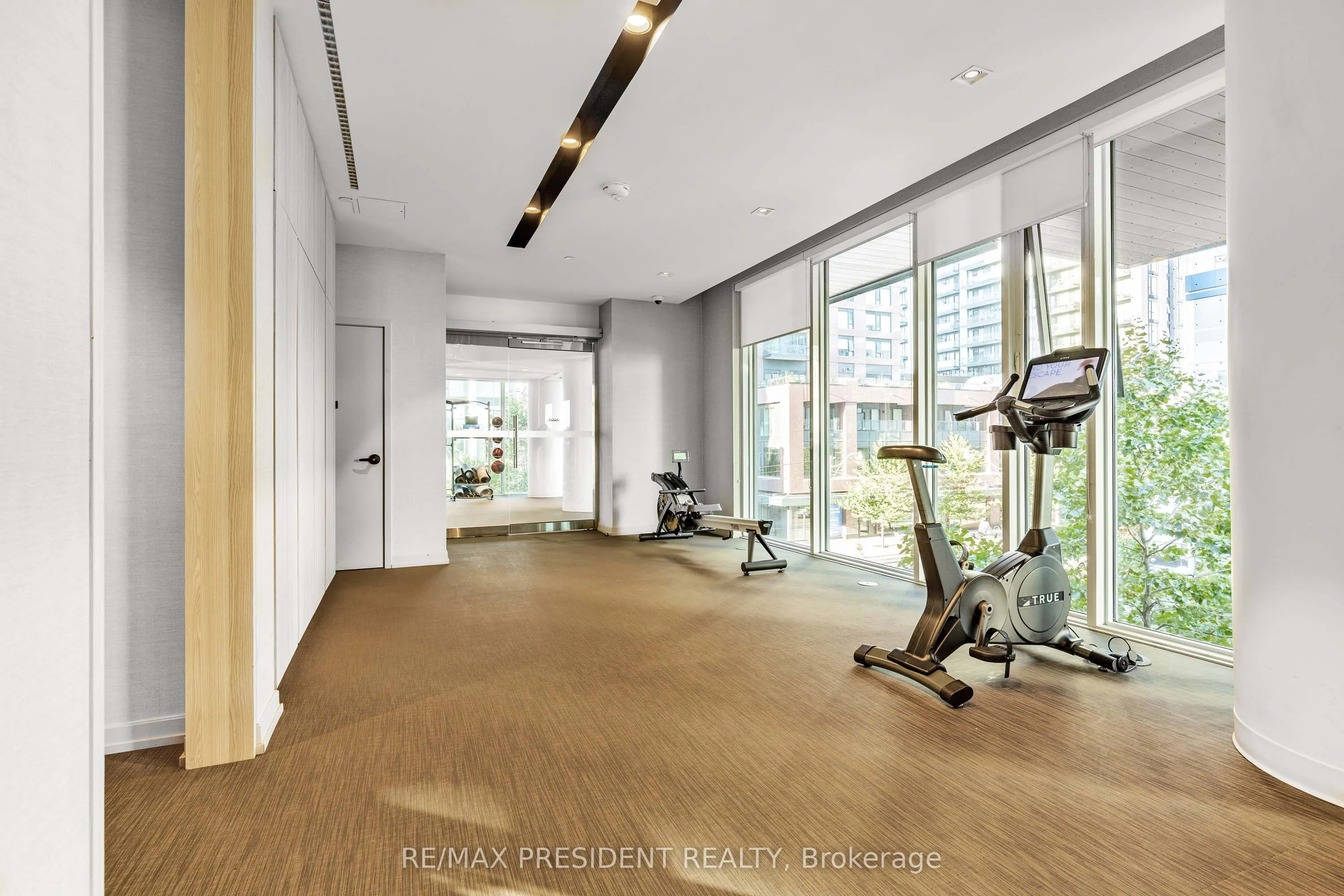 20 Tubman Avenue, #2401