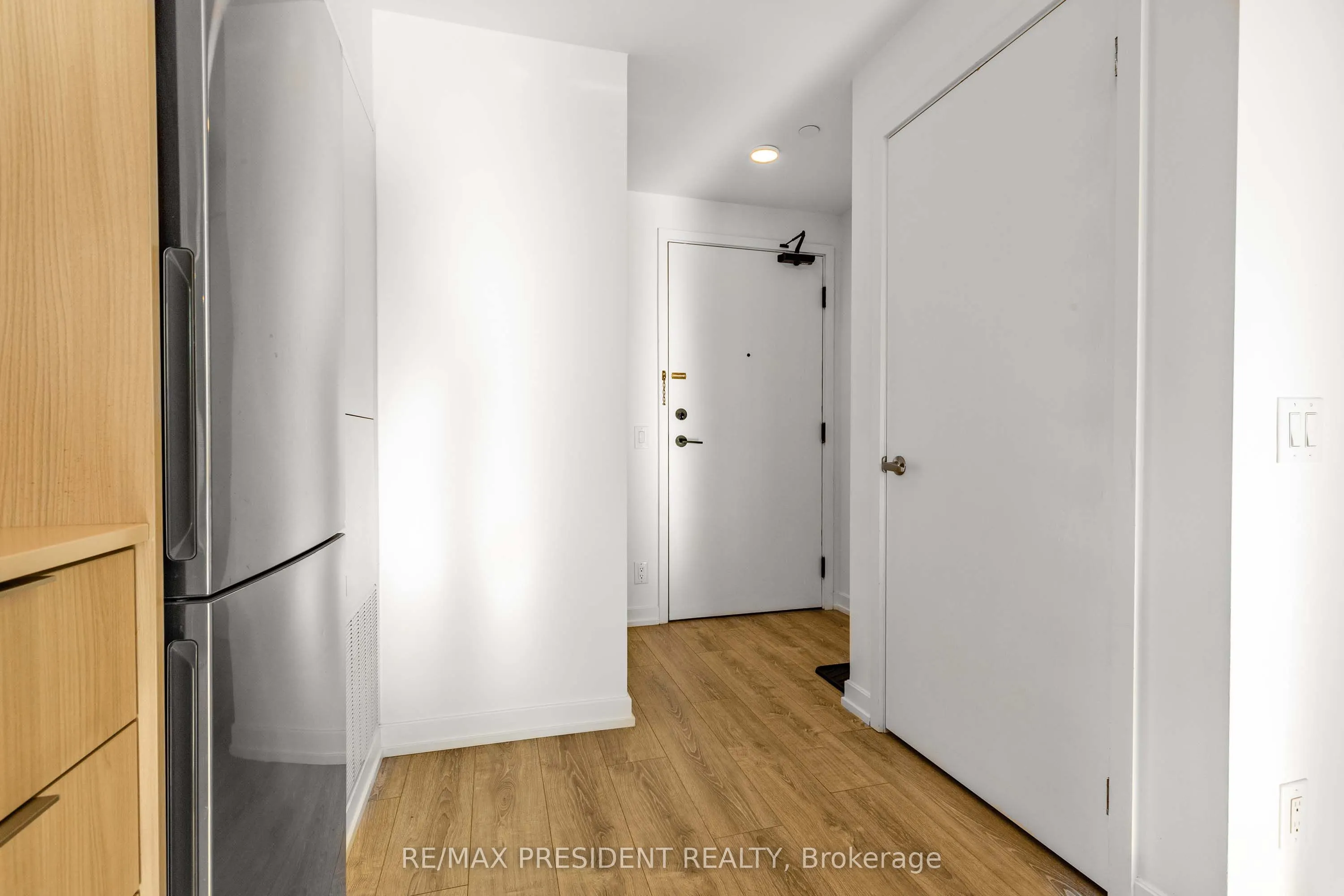 20 Tubman Avenue, #2401