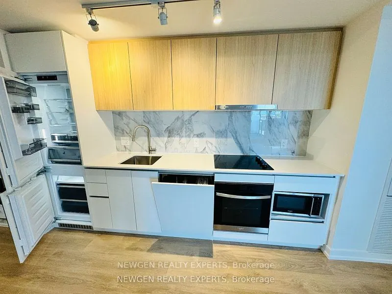1100 Sheppard Avenue W, #1205
