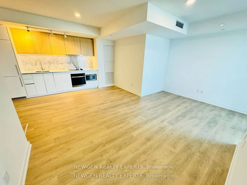 1100 Sheppard Avenue W, #1205