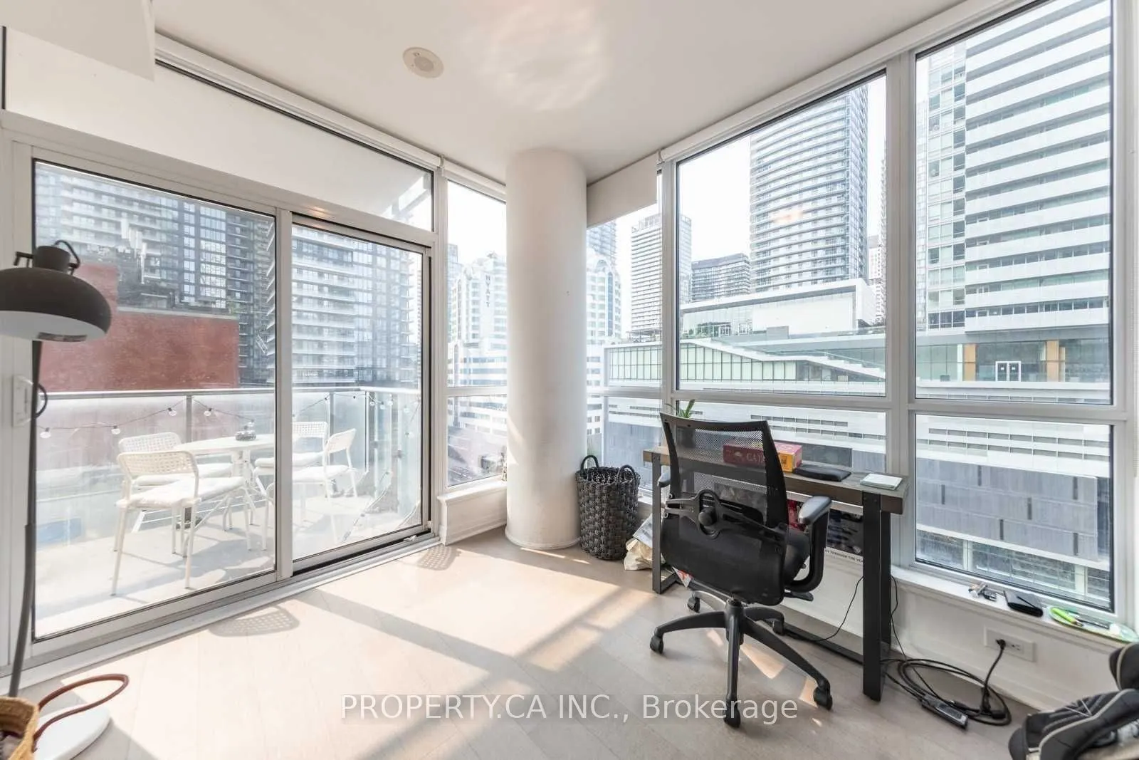 8 Mercer Street, #911