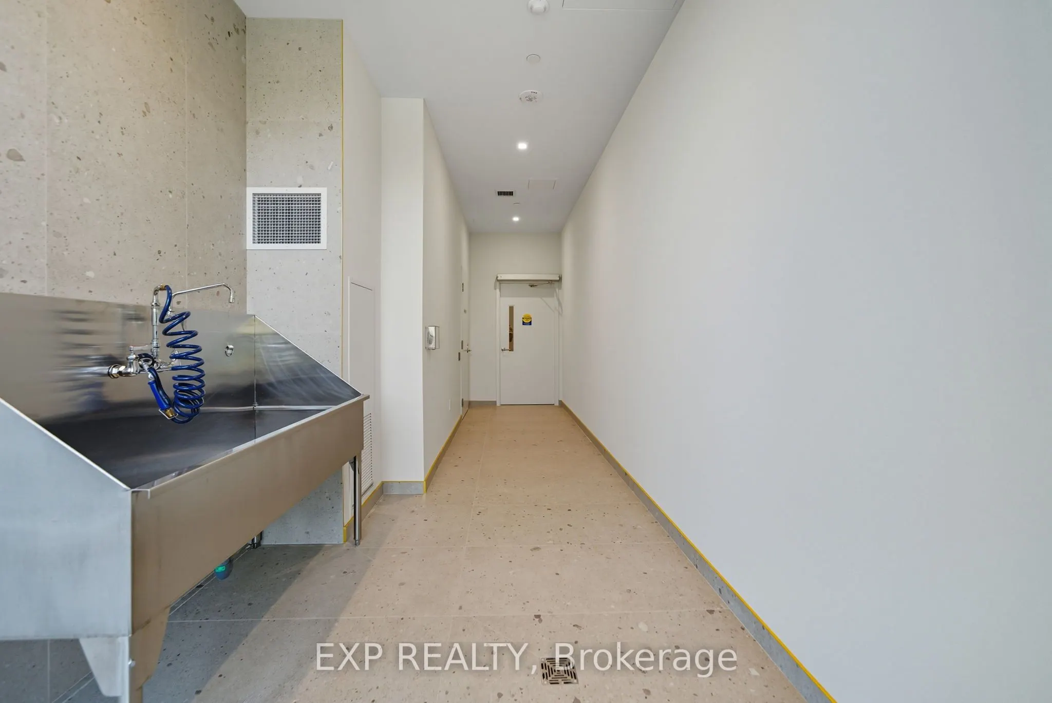 1 Kyle Lowry Road, #608