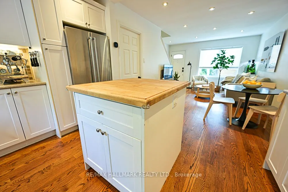 3318 Bathurst Street