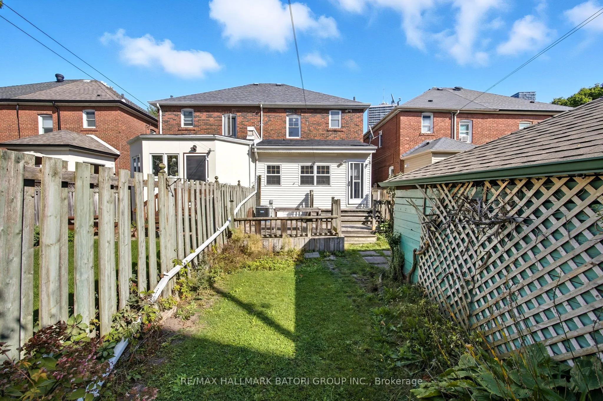 6 Rosewell Avenue