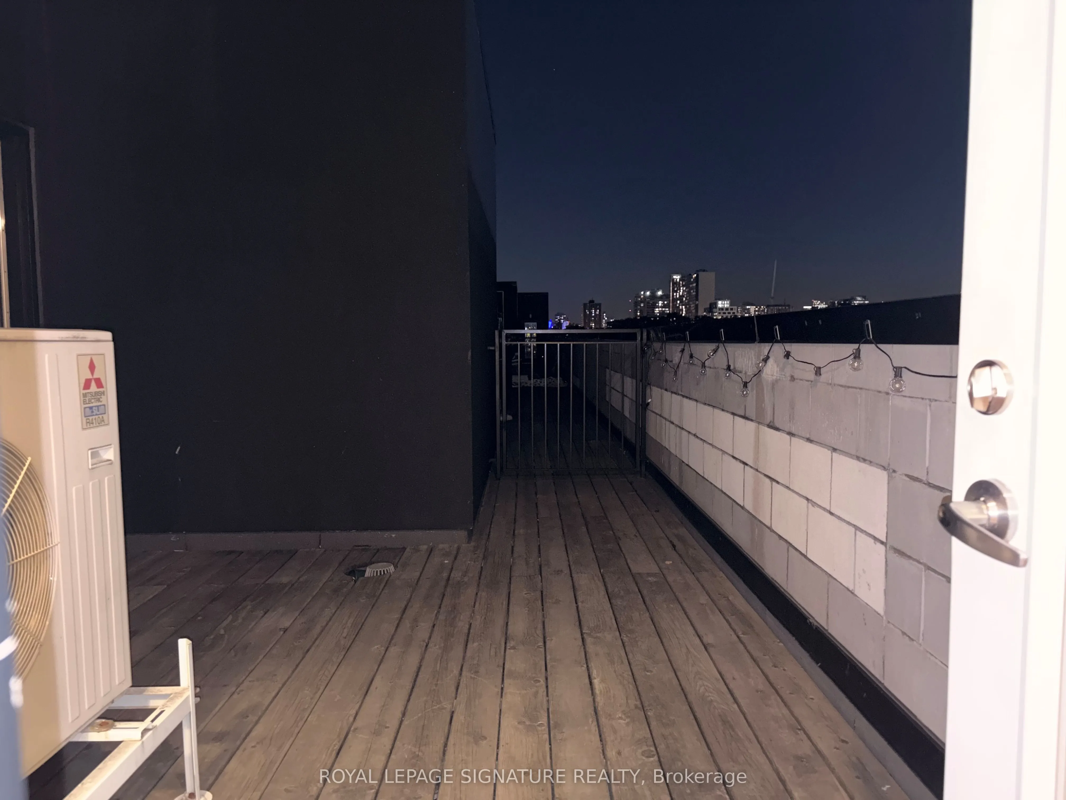 335 College Street, #405
