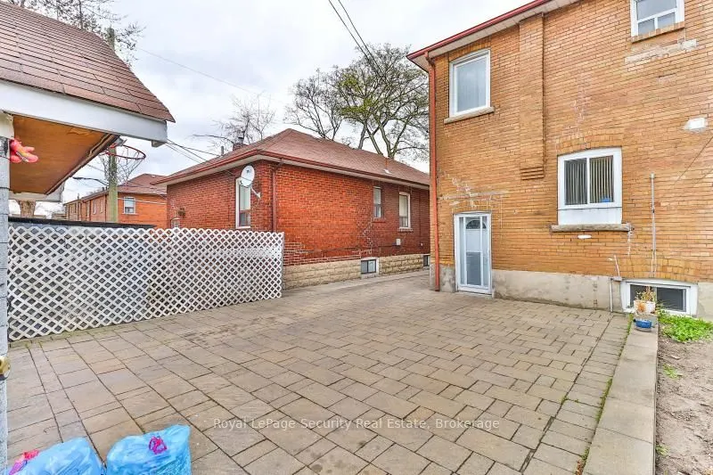 27 Sylvan Avenue