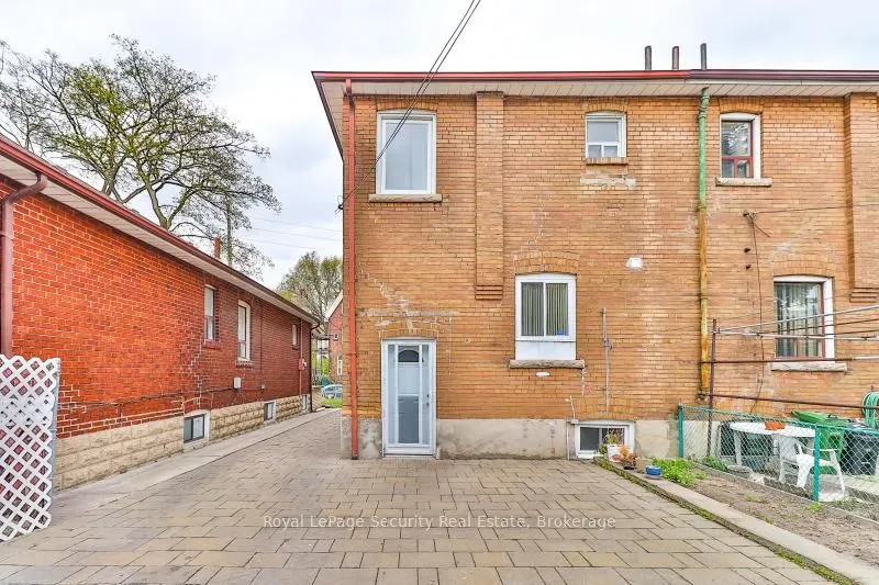 27 Sylvan Avenue