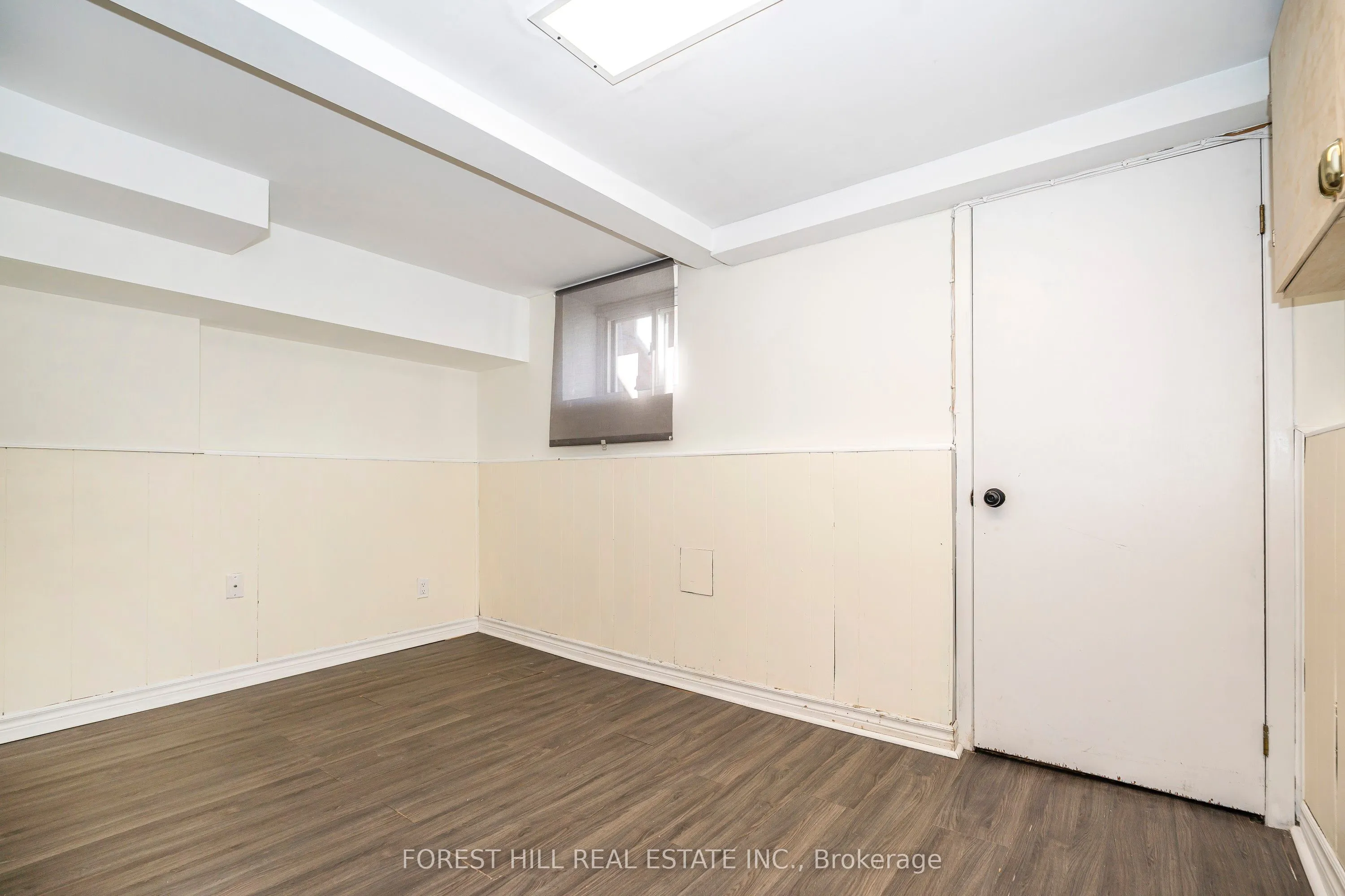 181 Montrose Avenue, #Lower