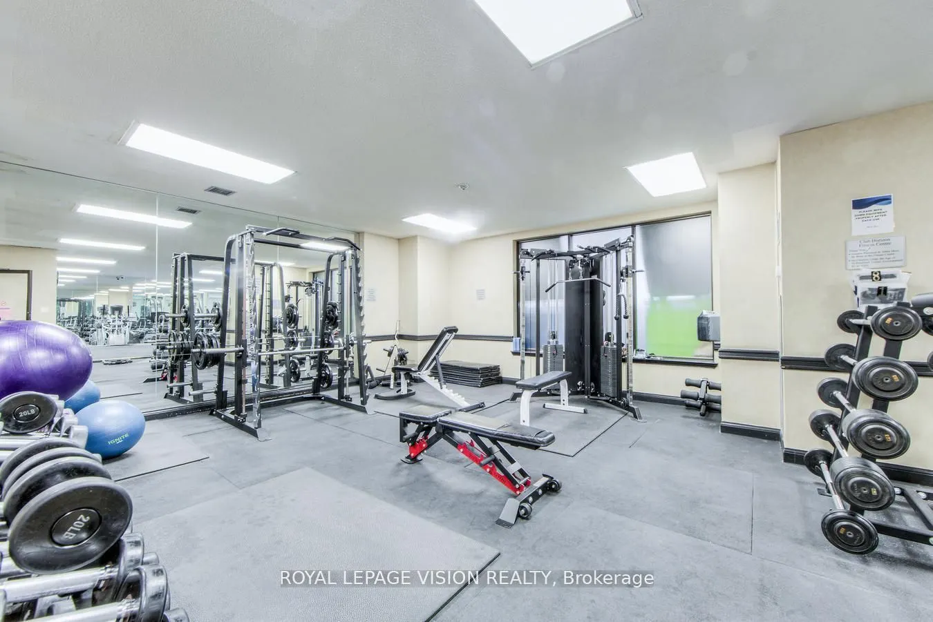 633 Bay Street, #216