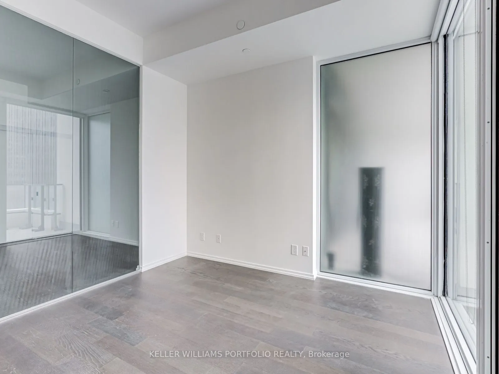 5 Soudan Avenue, #1013