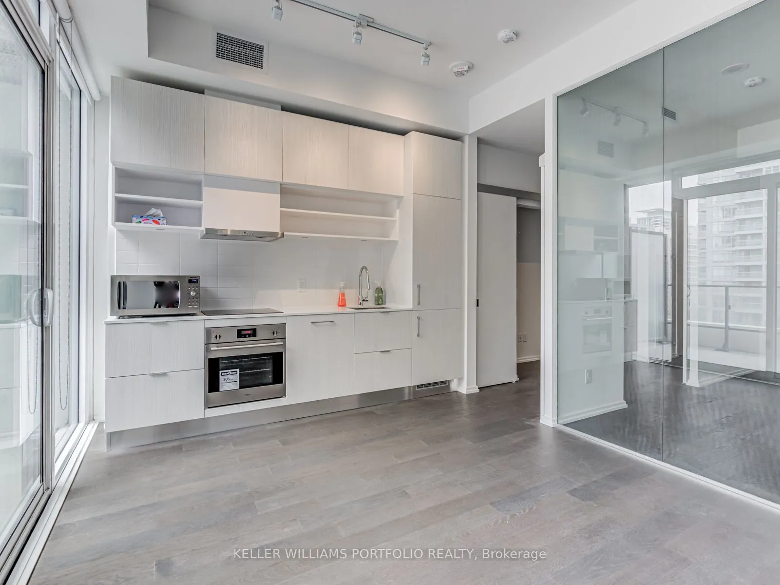 5 Soudan Avenue, #1013