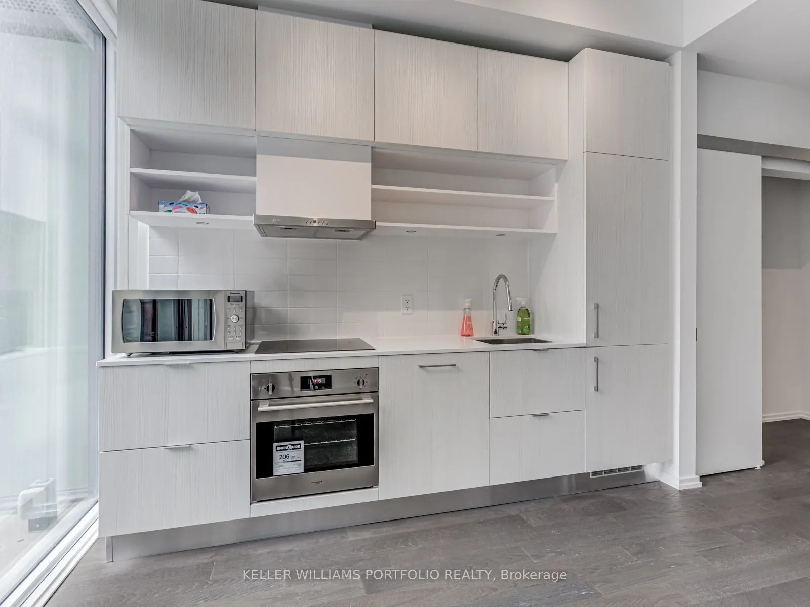 5 Soudan Avenue, #1013
