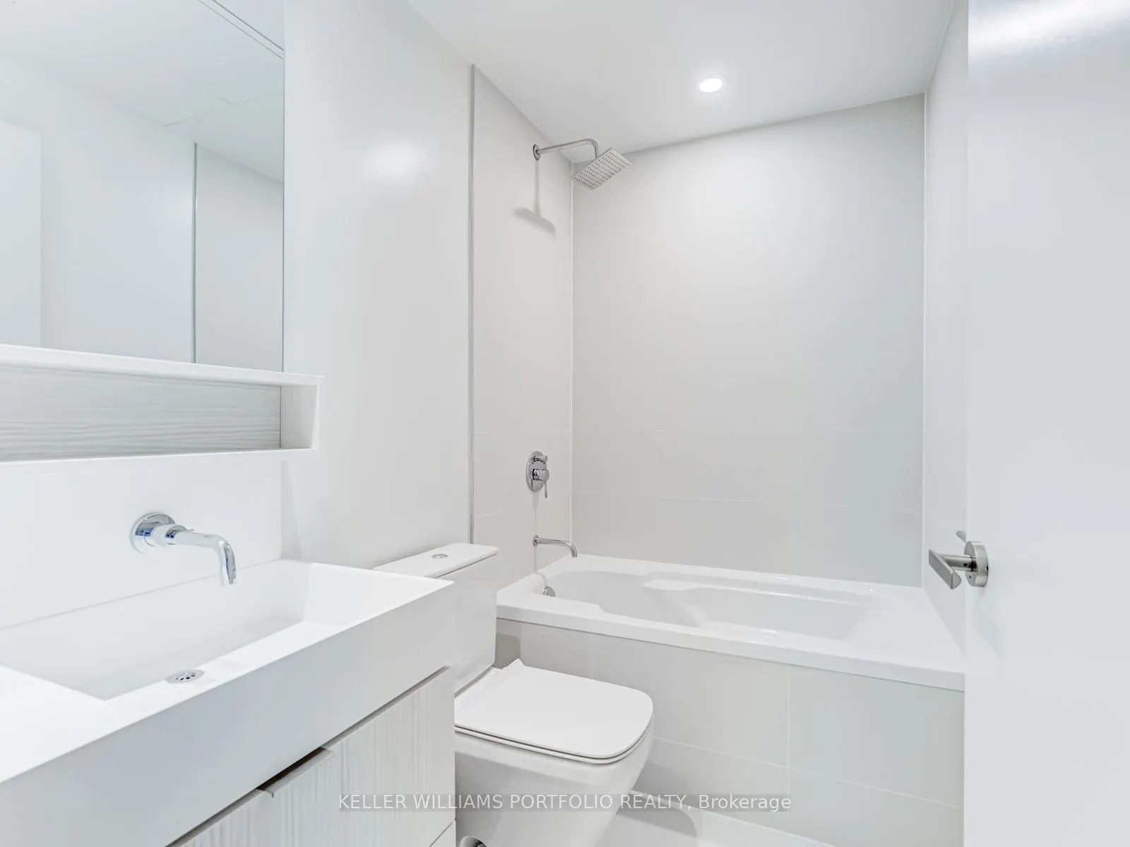 5 Soudan Avenue, #1013